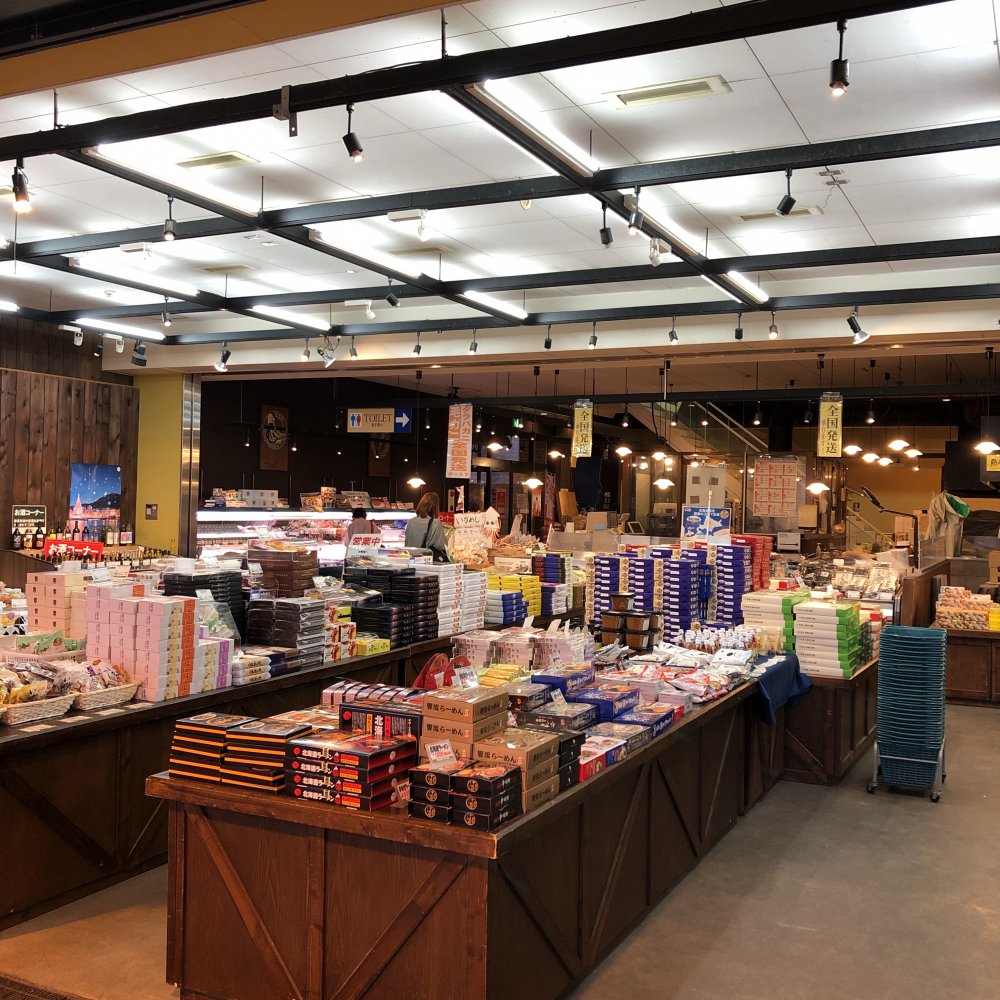 函館 海鮮市場 HAKODATE FACTORY